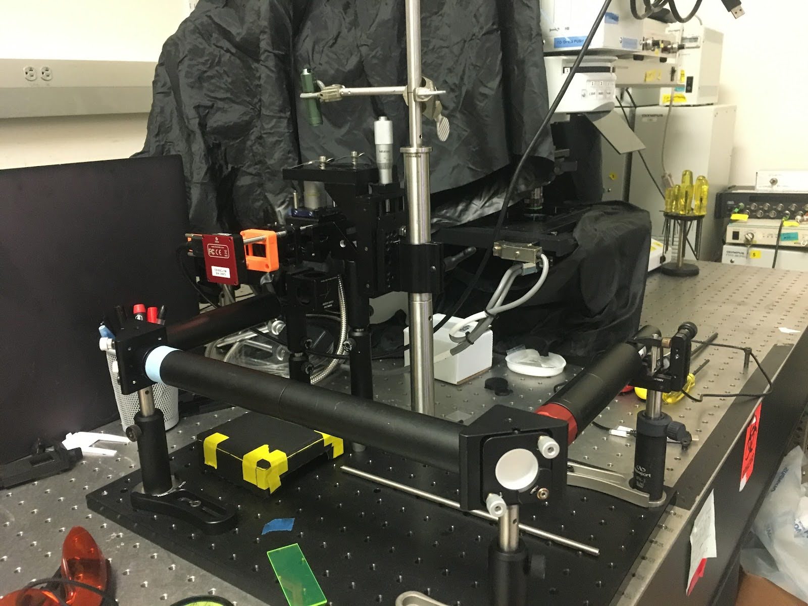 a photo of the assembled microscope